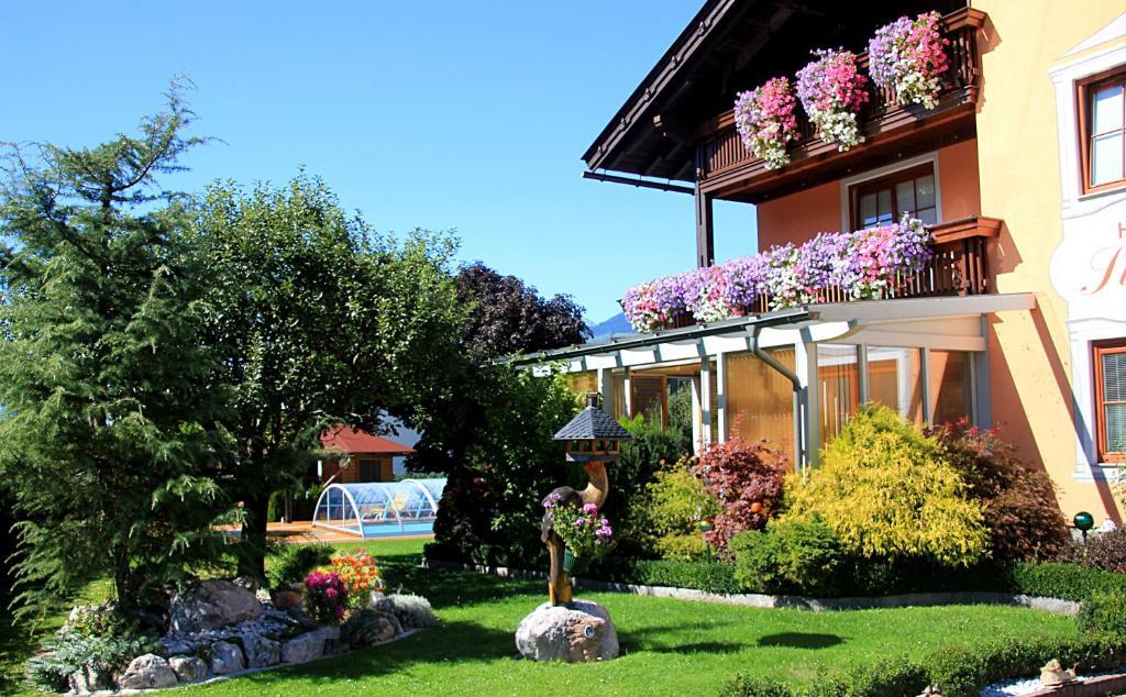 Gaestehaus Steiner Tropolach Exterior photo
