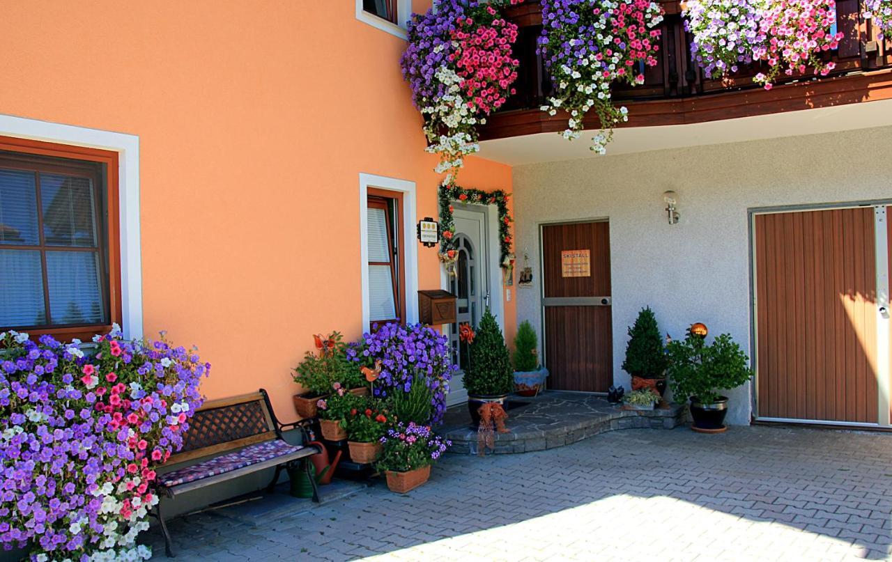 Gaestehaus Steiner Tropolach Exterior photo